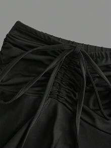 SHEIN CURVE+ Chân váy/quần short cỡ lớn, cạp chun, dây rút phía trước, vạt bất đối xứng. - màu đen - Xem 4