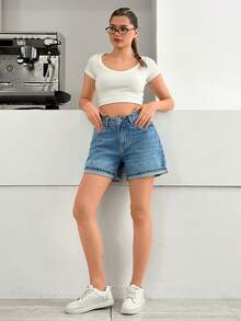 SHEIN 高腰卷边浅蓝色都市款牛仔女短裤 - 淺色水洗藍 - 查看 7