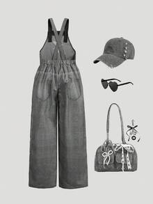 SHEIN 女童街头风涂鸦+暗黑甜美图案，猫咪、字母、星星、蝴蝶结印花宽松背带裤，小众设计女童黑色背带裤，适合日常穿着和聚会，春夏款 - 灰色 - 查看 2