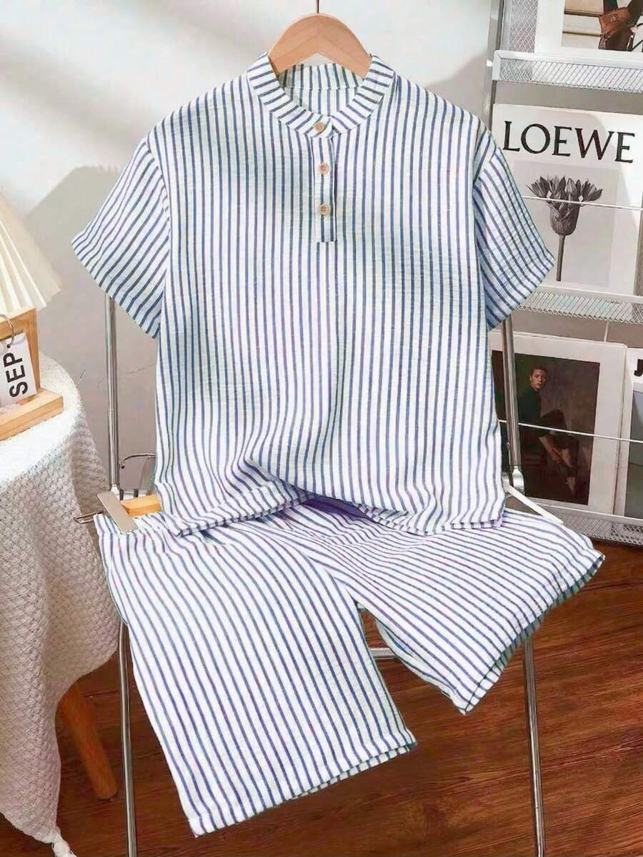 Bộ 2 áo sơ mi kẻ sọc cài khuy nửa thân cho bé trai, thích hợp mặc hàng ngày, đi nghỉ mát, đi học và các dịp khác. - Xanh và trắng - Xem 1