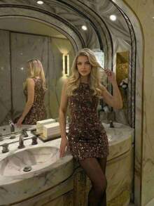 Vowa 优雅法式时尚藤蔓蕾丝露肩流苏边迷你连衣裙，适合舞会、盛会、展览、商务活动、婚礼和其他正式场合。 - 棕色 - 查看 2