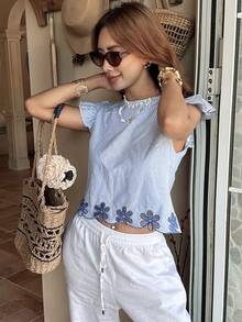 Serisse 女士度假休闲条纹镂空刺绣短袖衬衫 - 藍白色 - 查看 6