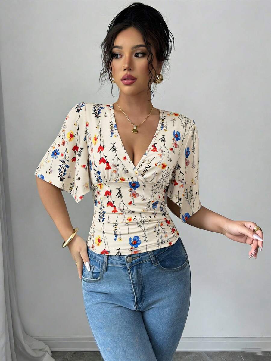 Rafferiza Women's Spring/Summer Casual French Retro Fashion Floral V-Neck Slim Waist Irregular Cuff Design Top, Perfect For Summer Vacations, Versatile For Everyday Work, Beach Vacations, Music Festivals, Carnivals, Sexy Outfits, Elegant Floral Prints For Dates, Apricot Floral Slim Fit Top - Multicolor - View 1