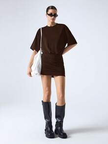 LYSMO 2026 Frühling/Sommer Neu Kaffeebraunes Enges Minikleid mit Rundhalsausschnitt und Kurzarm für Frauen - Kaffeebraun - Übersicht 3
