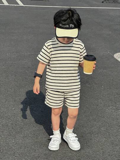 SHEIN 2pcs/Set Young Boy Summer Waffle Stripe Short Sleeve T-Shirt And Shorts Set