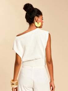 Travachic Áo dệt kim vai ngang họa tiết hoa 3D thường ngày dành cho nữ - trắng - Xem 2