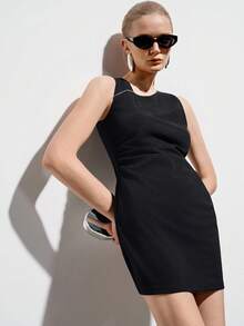 Aveloria Modichic Robe mini moulante de luxe avec décoration de chaîne de strass, taille froncée, sans manches, pour soirée - Noir - Voir 5