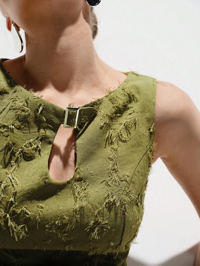 Aveloria Modichic 无袖刺绣流苏连衣裙，钥匙孔领口，A字廓形，柔软丝绒面料，花卉刺绣，适合约会、休闲穿着，春夏皆宜，欧美流行，清新文艺，百搭舒适，轻盈透气