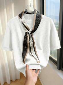 Franclia Áo kiểu vintage mới, dáng rộng, cổ chữ V, tay ngắn, thiết kế xếp lớp, phù hợp cho công sở và đi làm, kiểu dáng tối giản Hàn Quốc, thắt nơ bất đối xứng, chất liệu dệt kim màu trung tính, thích hợp cho công việc. - trắng - Xem 3