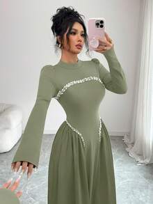 Gray green