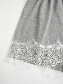 SHEIN LUNE Setelan 2 Potong Wanita: Atasan Lengan Pendek Kancing Depan dengan Detail Renda Kontras dan Celana Pendek dengan Tali Serut di Pinggang - Grey - View 7