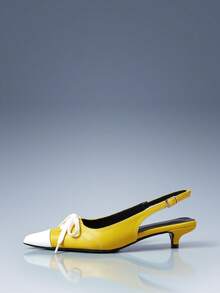 Màu vàng và trắng