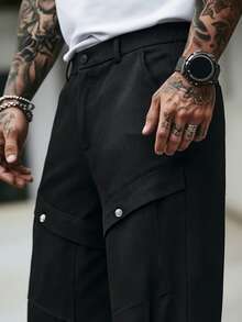 Manfinity LEGND Men's Black Retro Casual Loose Fit Versatile Summer Cargo Shorts - Black - View 5