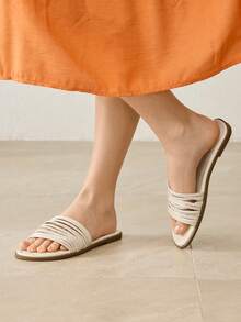 MOTF 女士简约圆头优雅休闲舒适平底鞋，适合工作、通勤、约会、正式场合，春季鞋履 - 米色. - 查看 5