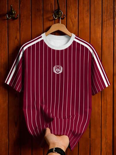 Aesthetic Post Camiseta unisex de manga corta a rayas de estilo retro americano en color vino tinto, jersey deportivo de rayas finas y holgado de cuello redondo casual con parche de NY