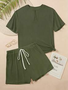 INAWLY 大码女式夏季纯色缺口领落肩 T 恤和系带腰短裤两件套 - 軍綠色 - 查看 3