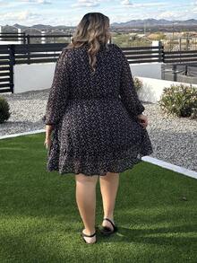 Enliva Đầm dáng rộng tay phồng, cổ buộc dây, họa tiết hoa nhí, viền bèo nhún, dành cho nữ, phù hợp với dáng người quả táo và tròn trịa, thích hợp cho mùa hè. - Đen và trắng - Xem 5