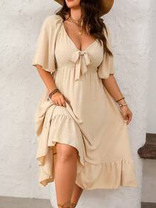 SHEIN LUNE 大码镂空喇叭下摆短袖连衣裙 - 杏色 - 查看 7