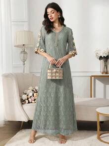 Al Najma 女士V领花卉刺绣蕾丝休闲派对阿拉伯风格连衣裙 - 綠色 - 查看 2