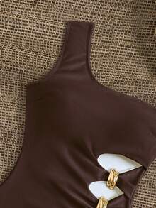 SHEIN Swim 1件纯色系带肩部、腰部镂空金属装饰优雅度假连体泳衣（女士款） - 棕色 - 查看 4