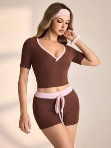 SHEIN Contrasting Colors V Neck Crop Tee & Shorts Two Pieces Set - Brown - View 4