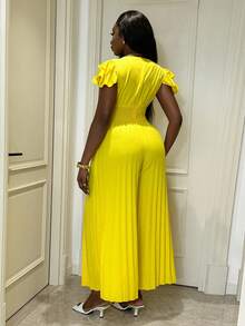 Xyvia 女士优雅精致V领无袖收腰褶裥连体裤 - 黃色 - 查看 2