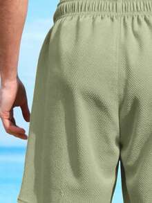 Manfinity KASUA Men's Solid Color Drawstring Casual Beach Shorts - Army Green - View 3
