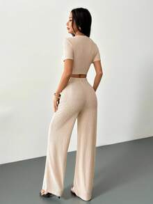 SHEIN PETITE 新款休闲基础运动风春夏圆领短袖露脐T恤+阔腿超长裤玫瑰红条纹针织面料女装两件套-I - 杏色 - 查看 3