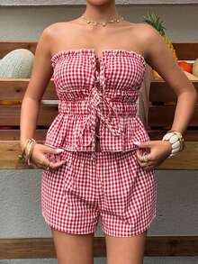 Sunnyshic 红色格子棉质抹胸上衣，系带腰身，荷叶边装饰，开襟设计，搭配低腰短裤，女士春夏度假海滩优雅可爱浪漫简约百搭套装 - 紅色 - 查看 4