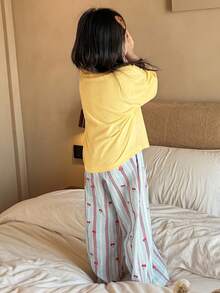 Dazy Kids 少女圓領針織滿版印花短袖T恤 + 滿版印花長褲睡衣套裝，夏季 - 黃色 - 查看 2