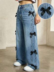 SHEIN Quần jeans ống rộng rách rưới thêu họa tiết thời trang dành cho nữ tuổi teen, chất liệu denim mài kiểu cổ điển, màu xanh lam trung bình, phù hợp cho mùa xuân, hè, thu và đông. - Rửa nhẹ - Xem 1