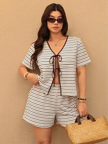 Elaquor 大码女式条纹系带短袖上衣和短裤休闲两件套 - 棕色 - 查看 1