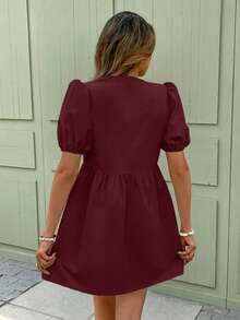 2026 Vestido mini de moda con estampado floral, mangas abullonadas cortas y nudo delantero para mujeres - Burdeos - Ver 2