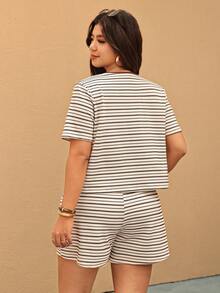 Elaquor 大码女式条纹系带短袖上衣和短裤休闲两件套 - 棕色 - 查看 2