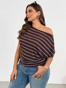 SHEIN Essnce 大码女装春夏时尚休闲宽松舒适日常透视紫红色条纹短袖露肩上衣，夏季穿搭，简约风格，外出上衣，棕色上衣，度假服饰，欧洲夏季 - 棕色 - 查看 3
