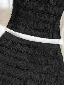 SHEIN Bộ đồ thể thao nữ tuổi teen gồm áo croptop cổ yếm kẻ sọc dáng ôm và quần short, thoải mái. - Màu Khaki - Xem 6
