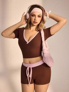 SHEIN Contrasting Colors V Neck Crop Tee & Shorts Two Pieces Set - Brown - View 2