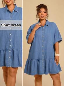 SHEIN TRVLCHIC Đầm sơ mi denim dáng suông tay ngắn cài một hàng khuy dành cho nữ cỡ lớn, có bèo nhún, kiểu dáng thường ngày. - Rửa trung bình - Xem 1