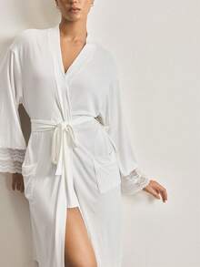 Ocili 女士撞色蕾丝落肩长袖优雅睡袍 - 白色 - 查看 1