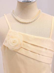 Tween Mädchen Luxuriöses elegantes champagnerfarbenes ärmelloses seidiges Blumenkleid mit Passform, geeignet für Abendpartys, Weihnachten, Halloween, Hochzeiten, Abschlussbälle, Abschluss und andere Anlässe - Champagnerfarben - Übersicht 4