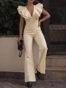 SHEIN Clasi 女士V领收腰荷叶边袖喇叭裤棉质连体裤，优雅日常通勤之选，春夏V领短袖荷叶边设计，浅卡其色/纯杏色可选，直筒裤，100%纯棉，女士春夏长款连体裤，优雅日常穿着，时尚通勤，办公场合皆宜。亚麻连体裤，女士连体裤，优雅连身裤，女士时尚连体裤，女士连体裤 - 白色 - 查看 7