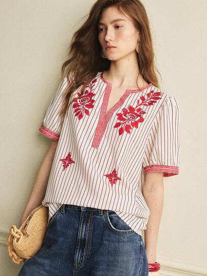 Écloséra Áo kiểu nữ cổ chữ V tay cánh hoa, họa tiết sọc đỏ.