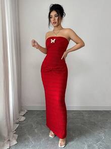 Xyvia Strapless Bright Red Textured Jacquard Knit Bowknot Elastic Fitted Bodycon Dress, French Elegant Metal Buckle Waist Cinching Slimming Sexy Vacation Dress For Women Tube Top Dress Strapless Maxi Dress Long Bodycon Dress Long Red Dress Women - Red - View 4