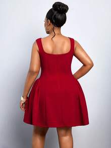 SHEIN PETITE CURVE Đầm không tay dáng ôm, màu trơn, cổ vuông, cỡ lớn, thanh lịch - Đỏ - Xem 2