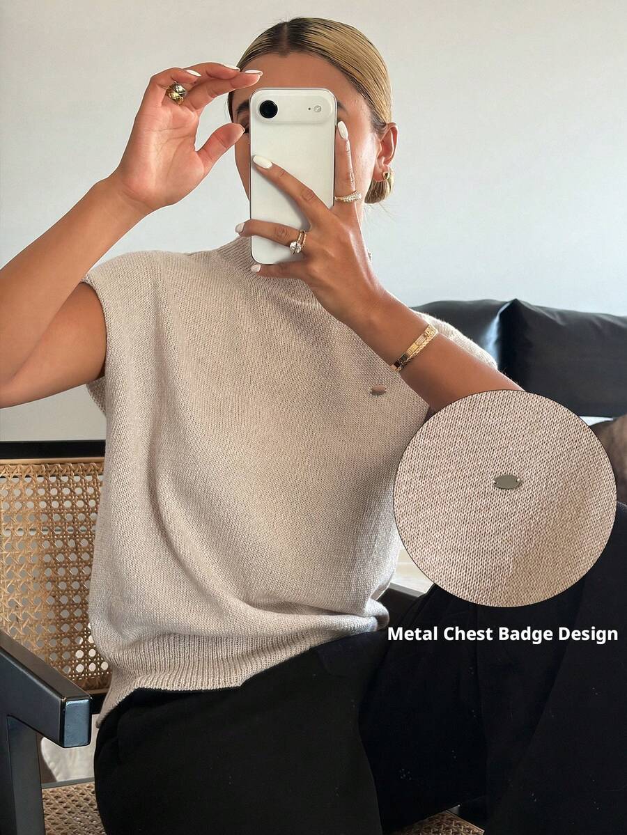 DAZY 女士立领修身无袖针织毛衣 - 卡其色 - 查看 1