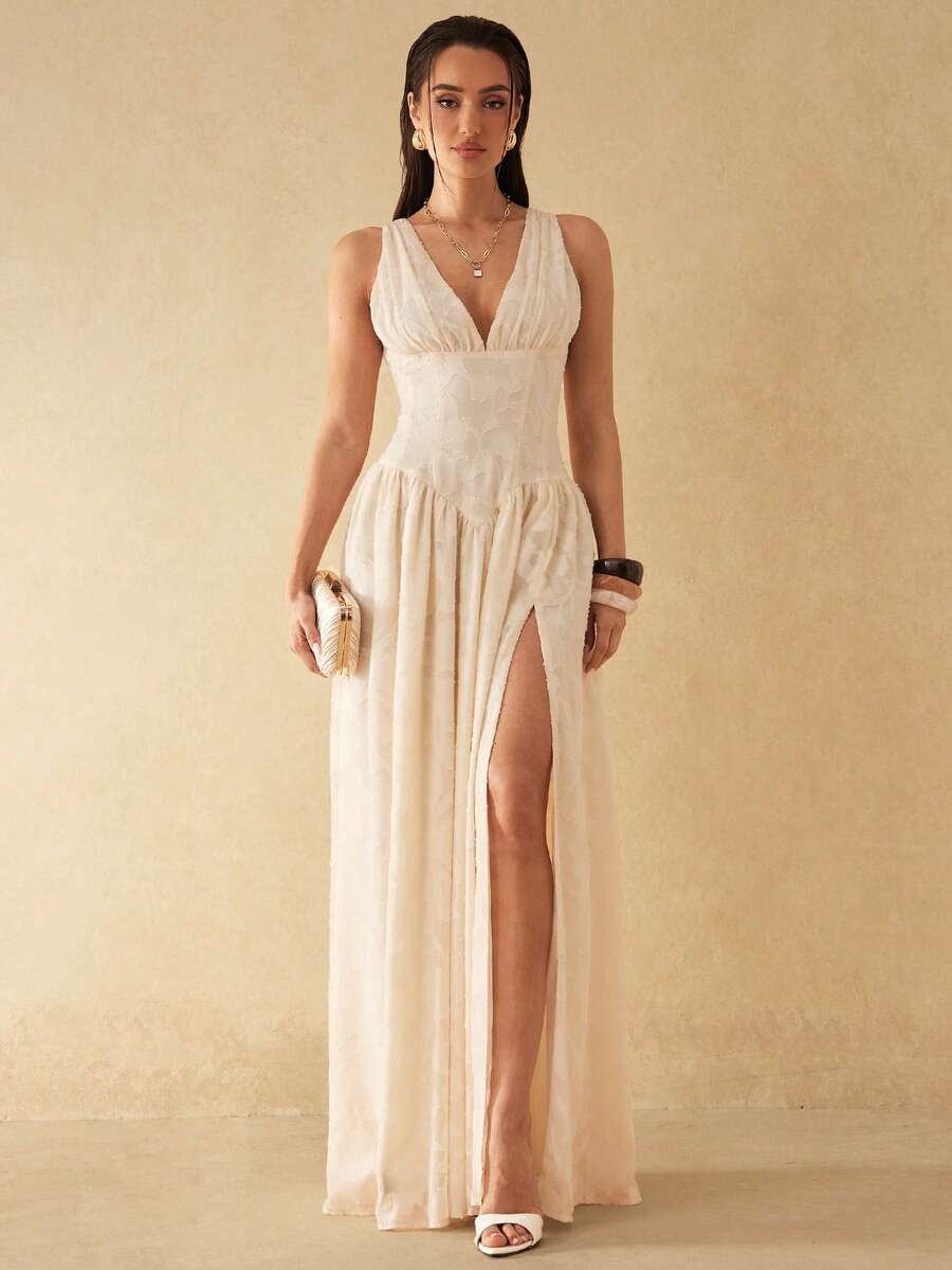 Silquee This Solid-Color, Backless A-Line Maxi Dress Features A Deep V-Neck Design For Easy On And Off, Making It The Perfect Choice For Romantic Dates, Beach Vacations, Weddings, Formal Parties, And Any Occasion Requiring A Sophisticated And Sexy Look. Its Understated Elegance Also Makes It Ideal For A Relaxed Beach Getaway. Whether It's A Beach Vacation, A Romantic Date, A Pool Party, A Beach Party, Commuting, Or Any Occasion Demanding A Sophisticated And Sexy Style, This Dress Is Incredibly Versatile And Easy To Wear.,Summer Dresses For Women - Beige - View 1
