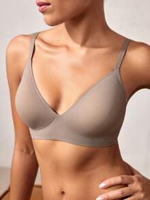 Veilyse Women's Solid Color Spaghetti Strap Minimalist Seamless Bra, Casual Everyday Wearfor Summerfor Summer - Coffee Brown - View 3