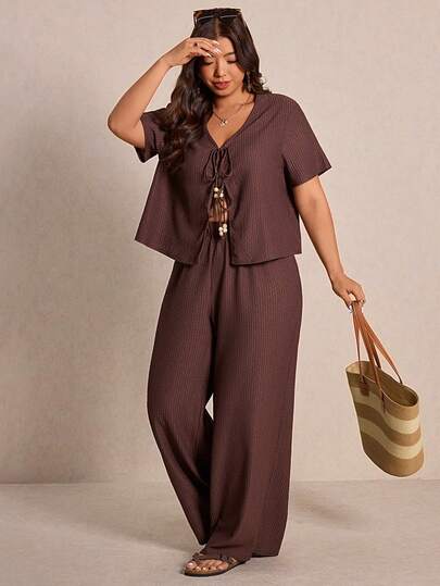 Elaquor Plus Size Solid Color V-Neck Twist Front Short Sleeve Top And Pants Casual 2 Piece Set, Summer Outfits