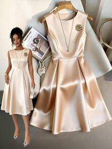 SHEIN Elenzya 女士香槟色缎面圆领无袖金色3D花朵金属扣腰带高端时尚优雅别致法式奢华中长连衣裙，春夏款 - 香檳色 - 查看 1