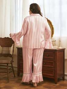 Côtesoire French Romantic Lace Patchwork Vertical Striped Jacquard Lapel Open Front Plus Size Women PJS Sleepwear For Women Satin Pajamas Set - Pink - View 2
